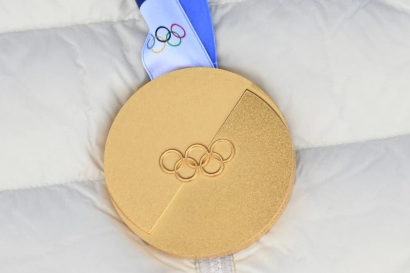 Olimpiya medallarındakı qüsurlar səbəbindən dəyişdiriləcək