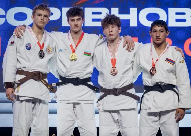 Azərbaycan yeniyetmə cüdoçuları Xabarovskda keçirilən turnirdə iki medal qazanıblar