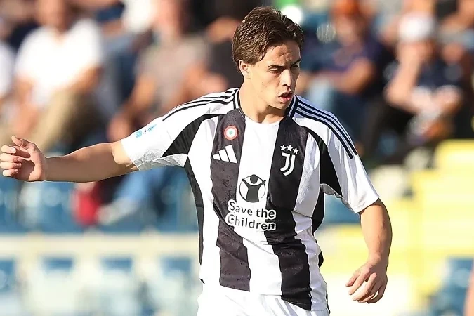 Manchester United, Kenan Yıldız İçin 80 Milyon Euro'yu Aşmaya Hazır