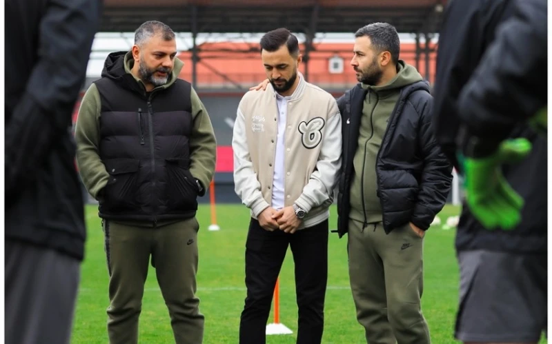 Sabah futbolçusu Elvin Camalovla yollarını ayırıb