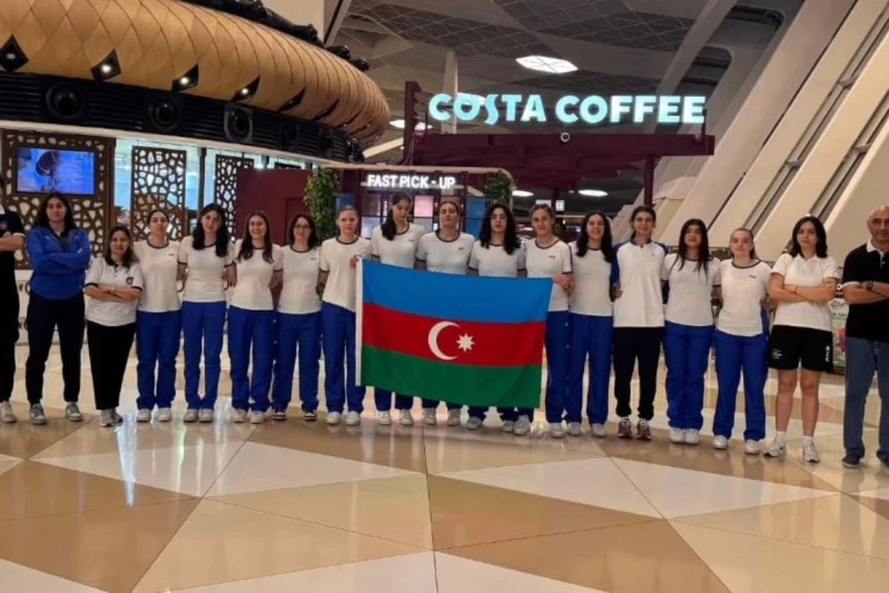 18 yaşadək qızlardan ibarət basketbol millimiz Avropa çempionatına hazırlıq üçün Minskə yollandı