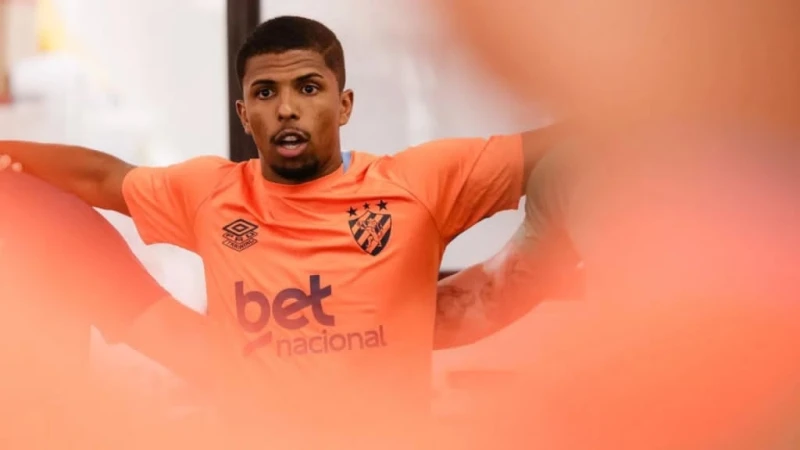 Neftçi braziliyalı oyunçu Davi Qabrieli transfer etmək istəyir