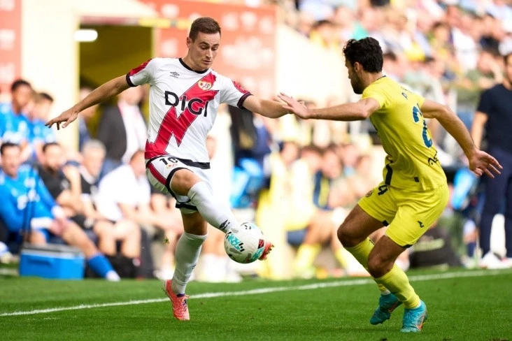 Vilyarreal Rayo Valyekanonu darmadağın etdi (4-0)