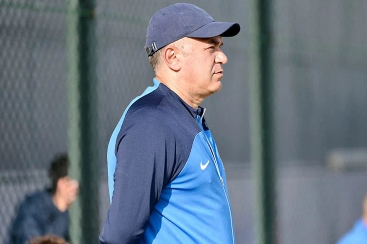 Elhan Abdullayev: Mağlup olsak da, gol pozisyonlarında rakibimizden üstündük