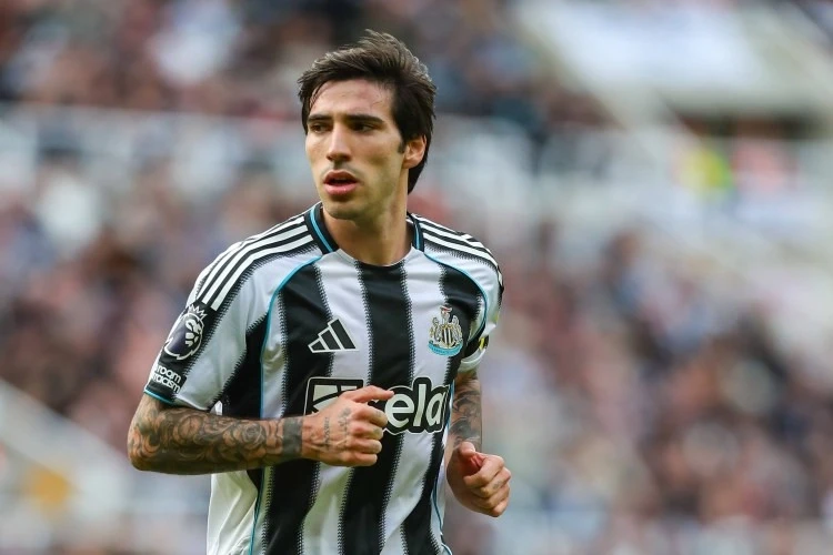 Newcastle wants to sign a new contract with Sandro Tonali;