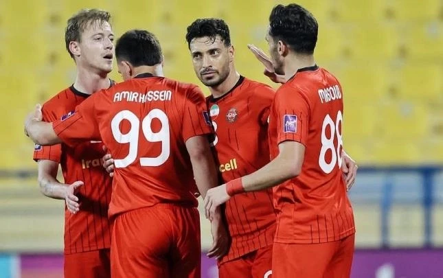 Traktor Qol-Qoharı məğlub edərək liderliyə yüksəldi