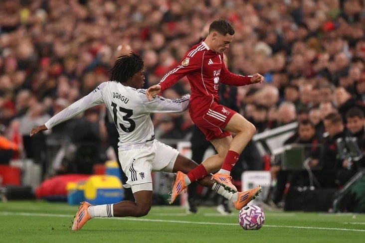 Manchester United Defeated Liverpool Away: Mbemo and Maguire's Goals Brought Victory