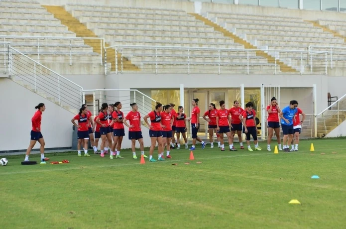 The Azerbaijan women's national team will play a friendly match with Antalyaspor