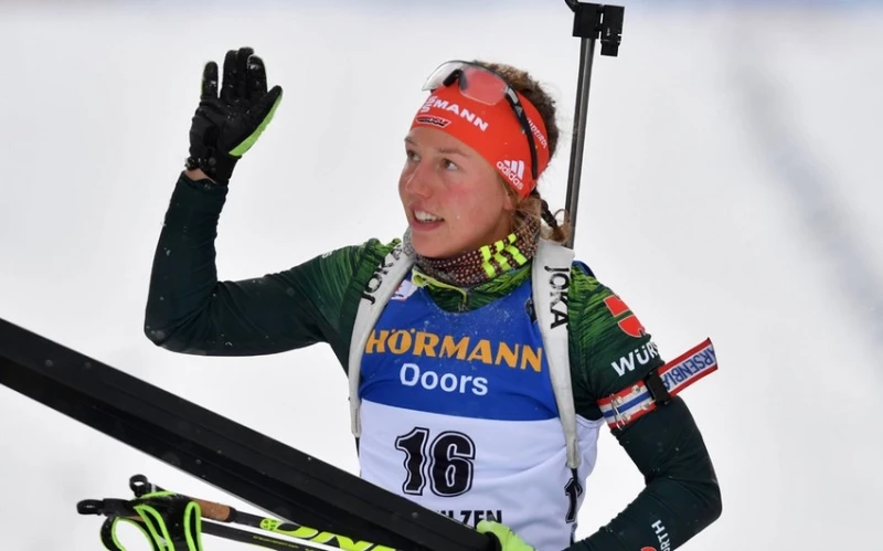 Search begins for Olympic biathlon champion Laura Dahlmeier, who went missing in the mountains of Pakistan