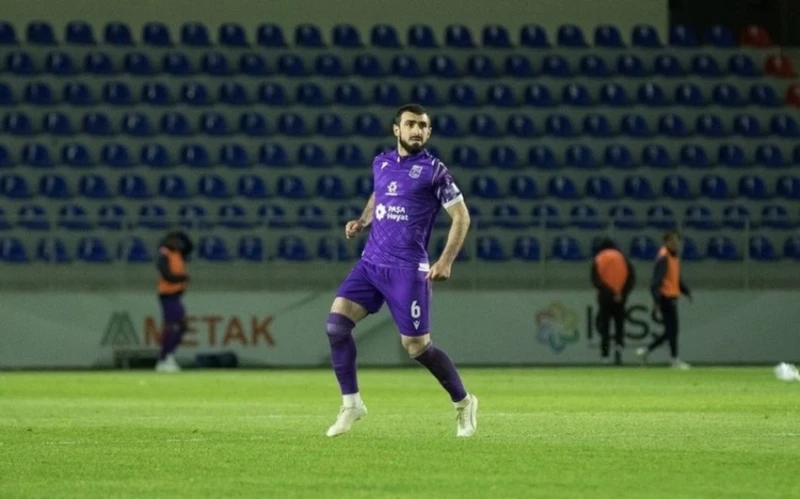 "Sumqayıt"ın kapitanı karyerasını bitirir