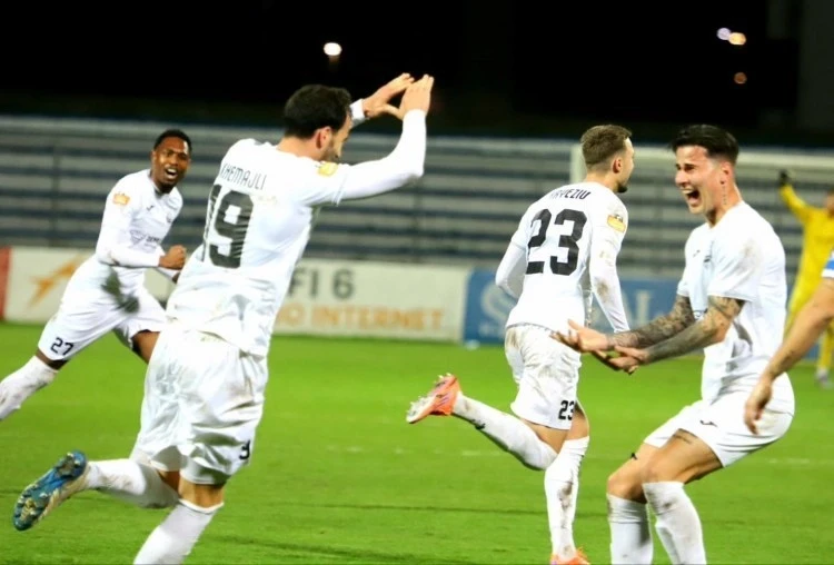 Egnatia, with Zamiq's participation, defeated Dinamo at home