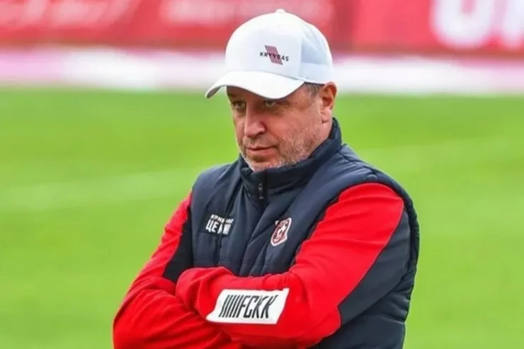 Yuri Vernidub Neftçinin yeni baş məşqçisi təyin edilib