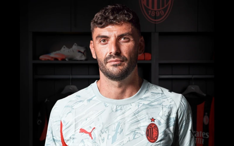 Milan Fiorentinadan Pyetro Terraççanonu transfer edib