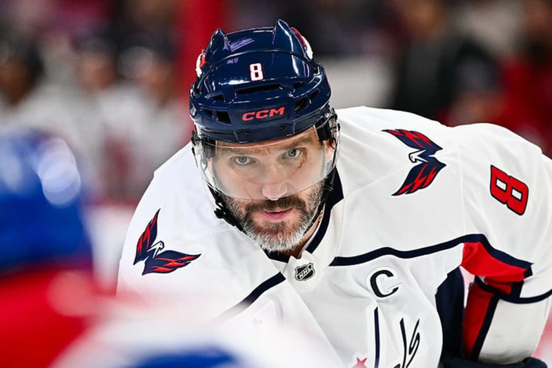 Oveçkin Vinnipeq Jets ilə oyunda 908-ci qolunu vurub, Qretskiyə yaxınlaşır