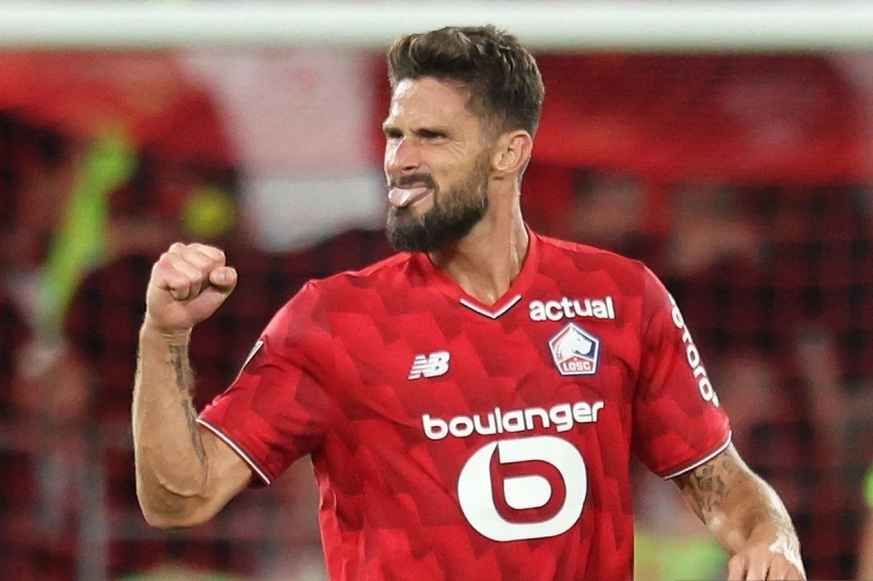 Giroud: Van Dijk is the strongest defender I've played against, he's perfect