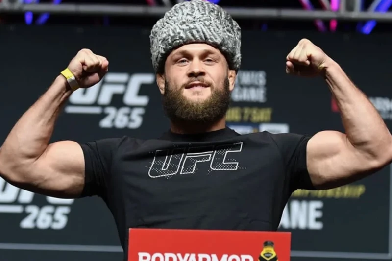 Oliveira's coach praises Fiziev