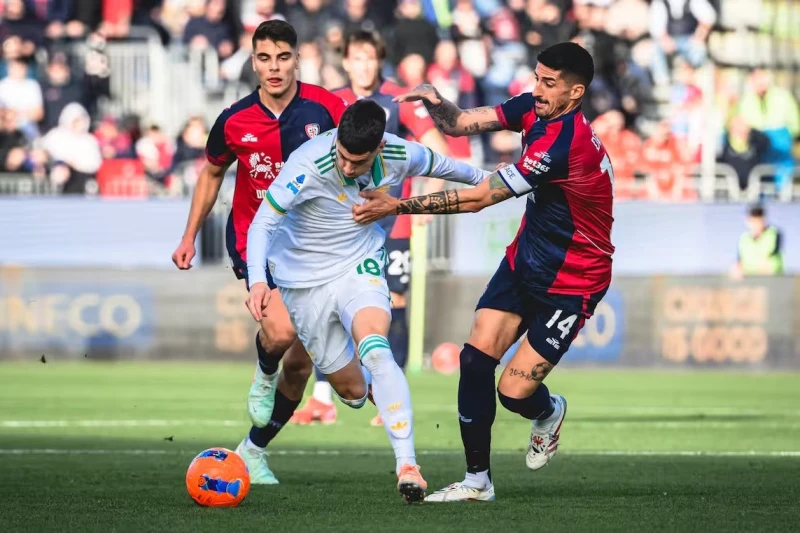 Roma lost to Cagliari on the road, Çelik received a red card - IDMAN.BIZ