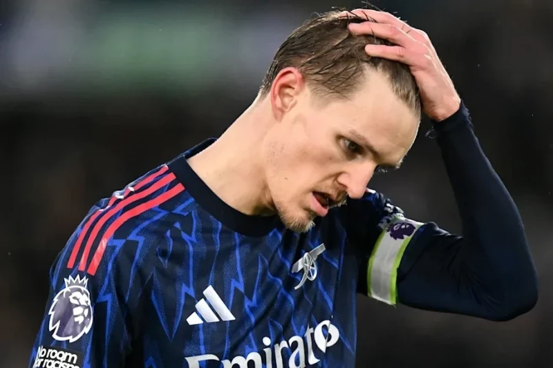 Martin Edeqorun Çelsi ilə matçda oynamamasının səbəbi açıqlandı