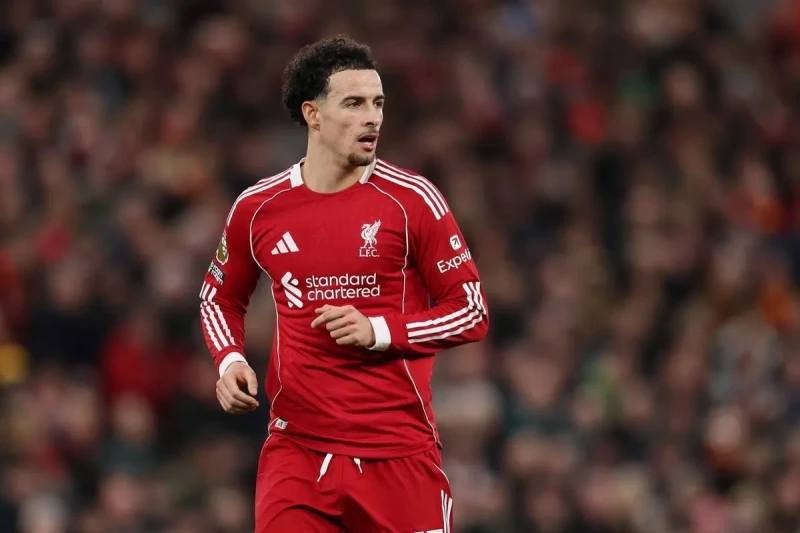 Tottenhem K&ouml;rtis Consa g&ouml;z dikib