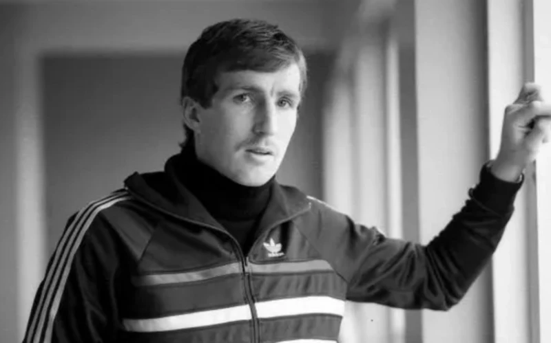 Former Liverpool and Chelsea defender Joey Jones has died