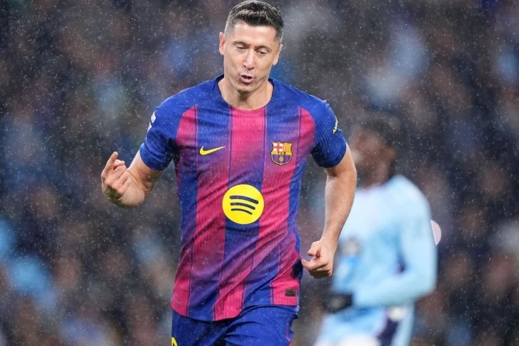 Барселона предложит Левандовскому продление контракта с условием снижения зарплаты