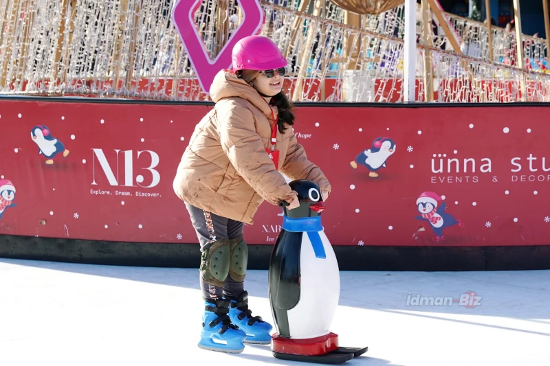 Bakı Bulvarında Yeni İl Buz Meydançası: İDMAN.BİZ-dən Fotoreportaj