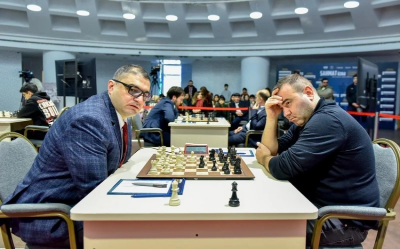 Azərbaycan çempionatı: Şəhriyar Məmmədyarov və Teymur Rəcəbov ilk oyunda qələbə qazanıblar