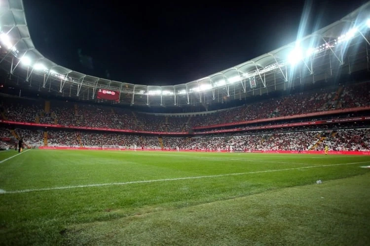 Dünya Kupası 2026 play-off: Türkiye - Romanya maçı Beşiktaş Parkta oynanacak