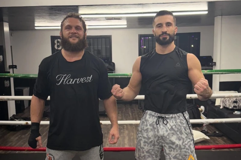 Rafael Fiziyevdən Nazim Sadıxova zarafat: İzləyicilər onun səhifəsindən mənimkinə keçsin