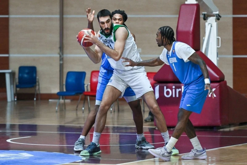 “Sərhədçi”nin basketbolçusu: “Son oyunlarda gözlənilən nəticəni əldə edə bilməmişik”
