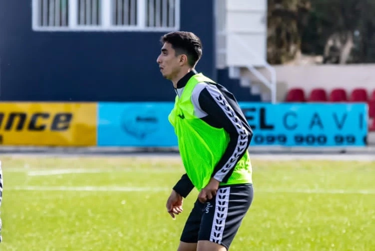 Karvan-Yevlax futbolçusundan Neftçi ilə oyun öncəsi fikirlər: Doğma meydan üstünlüyümüzdür