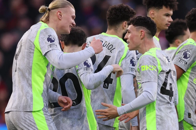 Manchester City deplasmanda Crystal Palaceı mağlup etti: Haaland'dan duble
