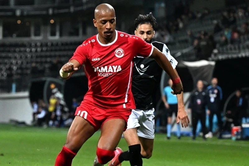 Фелипе Сантос отметил свой 100-й матч в Misli Premier League