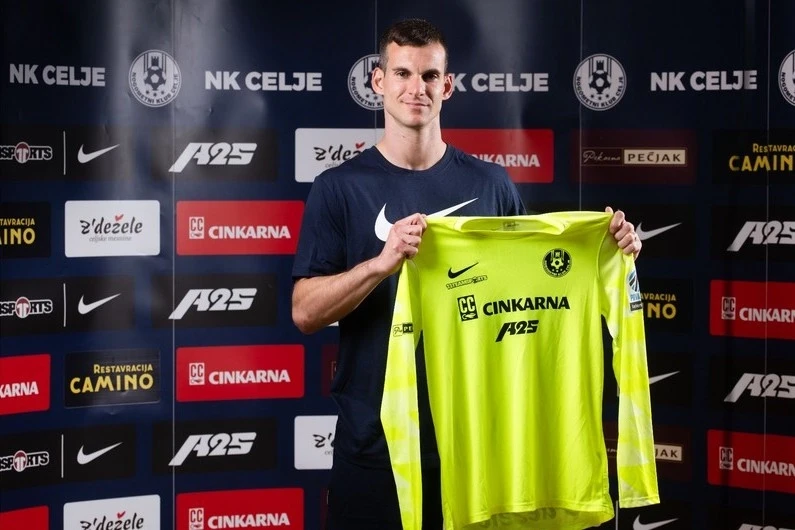 Sabahın rəqibi xorvatiyalı qapıçı transfer edib