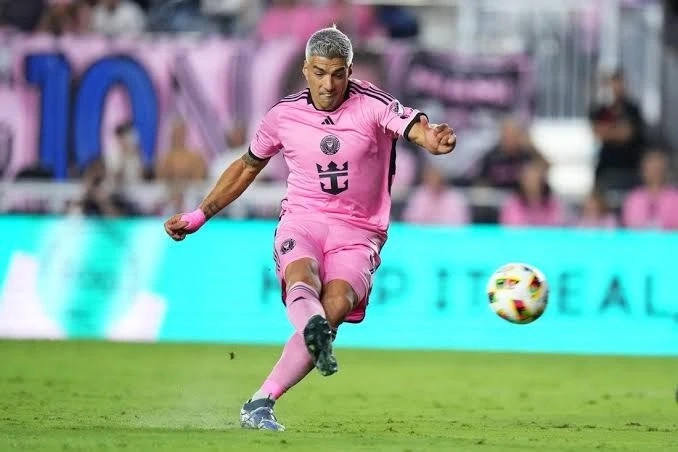 Luis Suares Messi və Lamin Yamalın müqayisəsinə qarşı