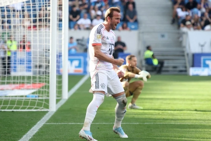 Harry Kane Breaks Bundesliga Record: 11 Goals in First 6 Games!