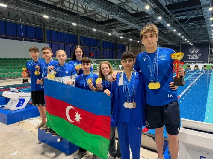 Азербайджанские пловцы завоевали медали и установили рекорды на Открытом летнем кубке в Кутаиси