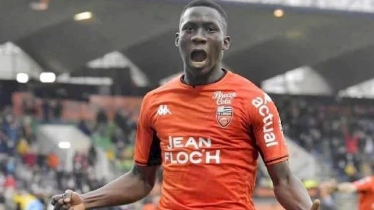 Karabağ Soumano'yu bedelsiz transfer edebilir