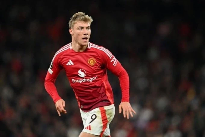 Manchester United Rasmus Højlund'un Napoliye Kiralanmasına Razı
