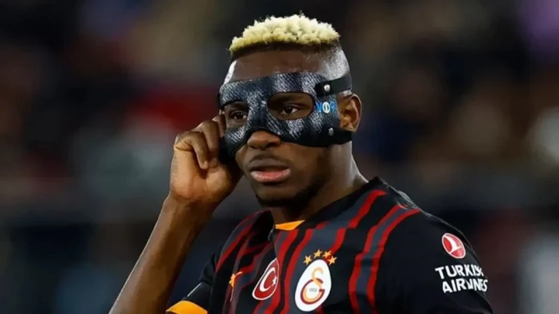 Viktor Osimhen əməliyyat keçirdi: 6 həftə meydanlardan kənarda qalacaq