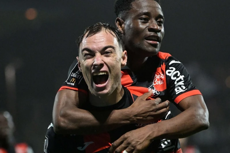 Pajinin qolu Loryana Lion üzərində qələbə gətirdi: Fransa Liqa 1