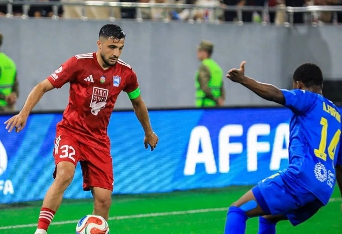 Zirə Kapitanı Gəncə Stadionunu və Azarkeşləri Həvəsli Şərhlərlə Maraqladı