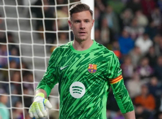 Ter Stegen Barcelona'da Kalmaya Karar Verdi