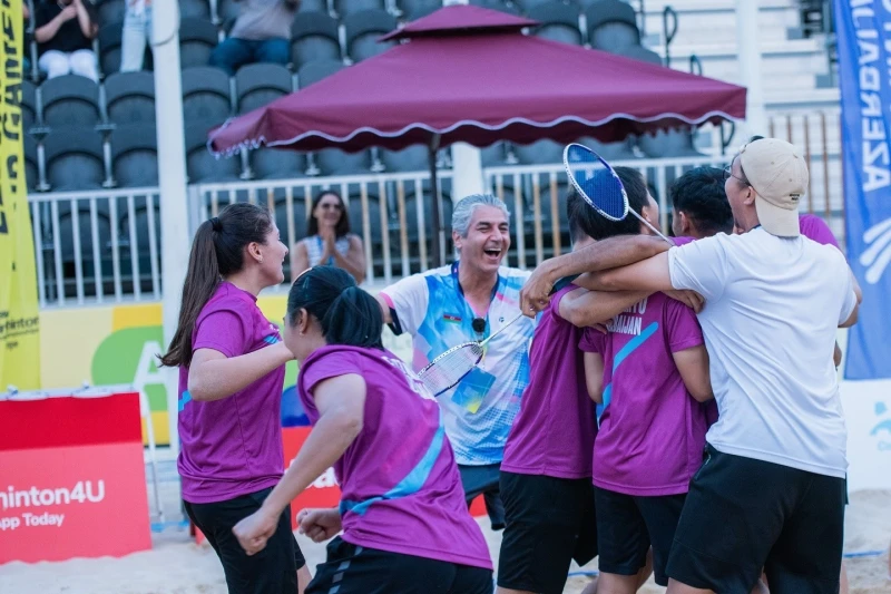 Azerbaycanlı air badminton oyuncuları Avrupa Şampiyonası'nda üst üste iki galibiyet alarak play-off'lara yükseldi