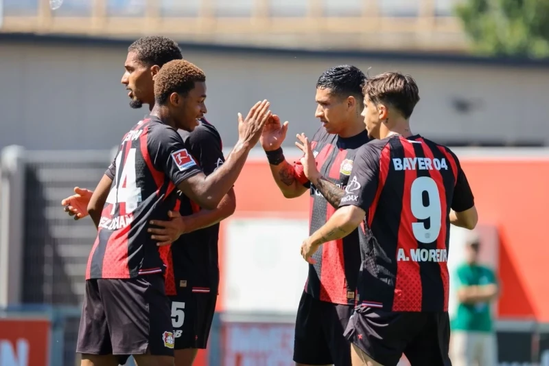 Bayer Leverkuzen Genk üzərində qələbə qazandı