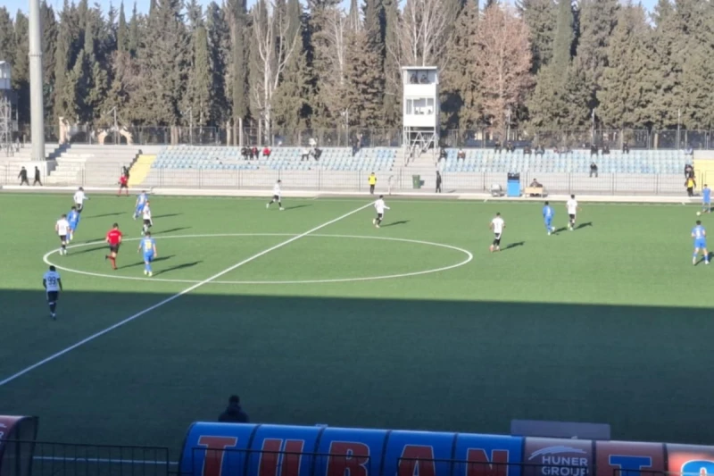 Tovuzda ilk yarıda qol səsi çıxmadı