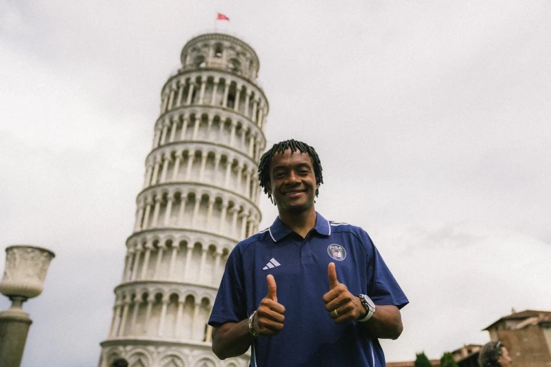 37 yaşındaki Cuadrado Pisaya transfer oldu