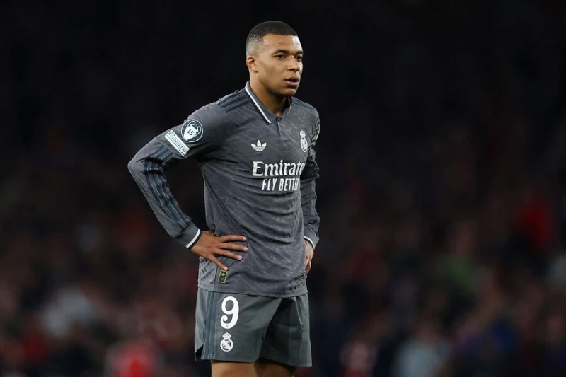 Mbappe kumiri kimi Kriştiano Ronaldunun adını açıqlayıb