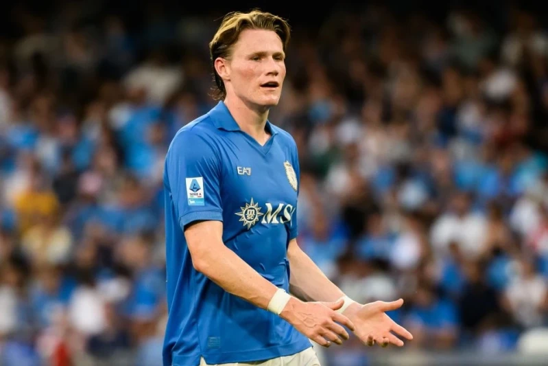 Napoli Skott Maktominey yeni müqavilə üçün 7 milyon avroya maaş istəyi