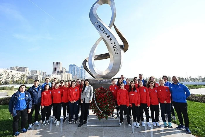 Наша женская сборная U-19 посетила Музей Победы